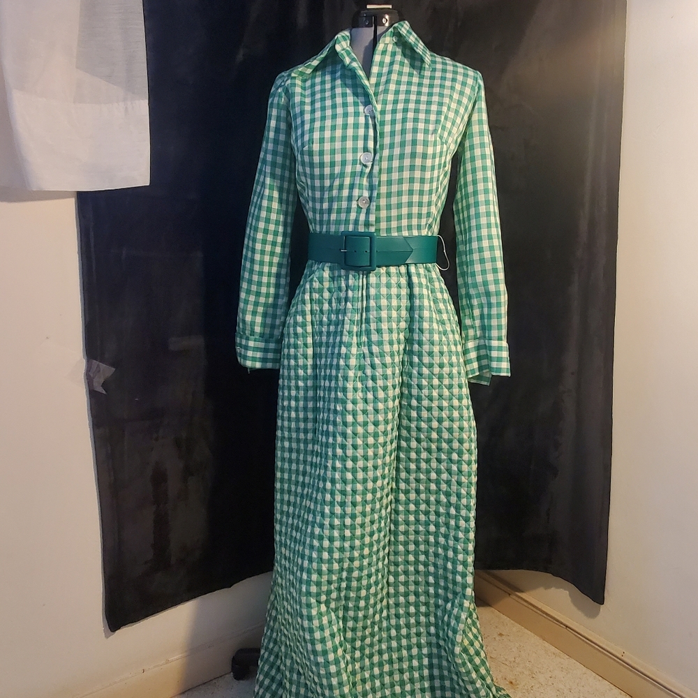 Vintage Modest quilted belted old fashioned dress